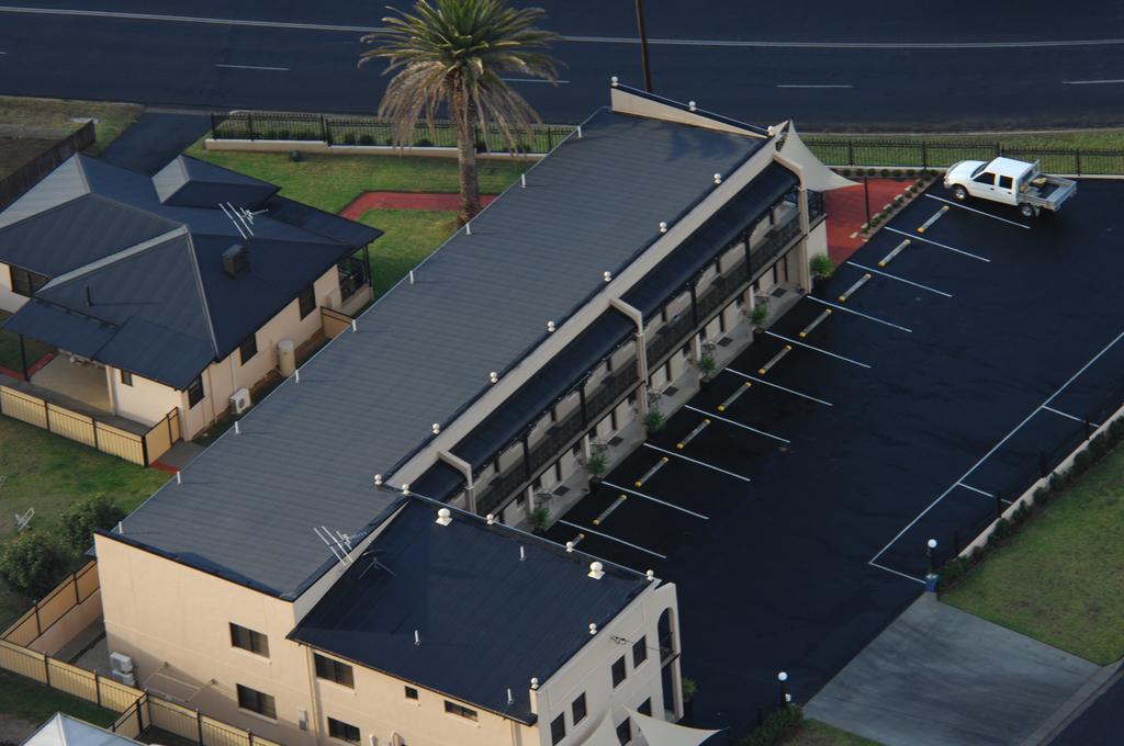 Inverell Terrace Motor Lodge Bagian luar foto